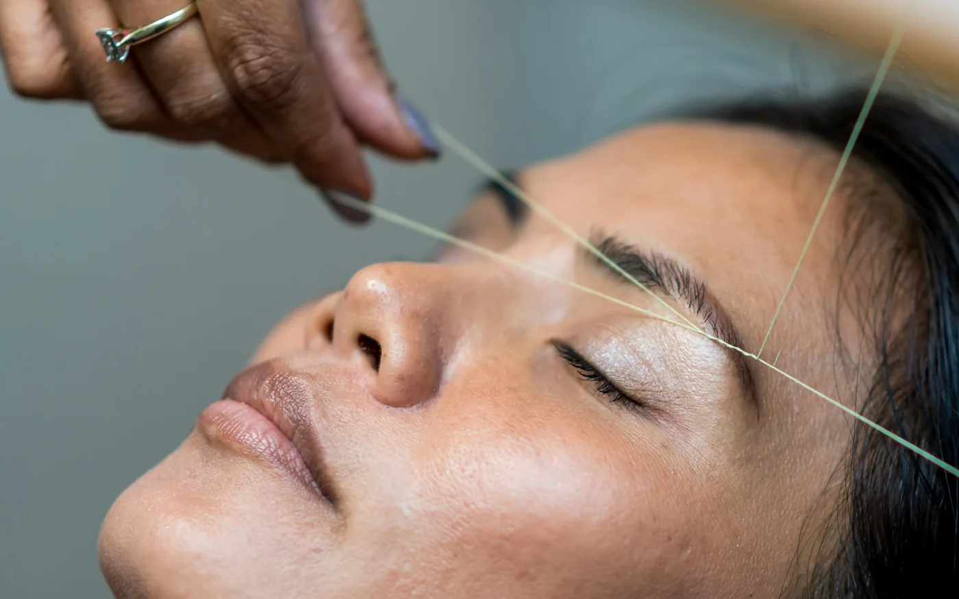 Points around the face and sinuses are commonly used for nasal symptoms