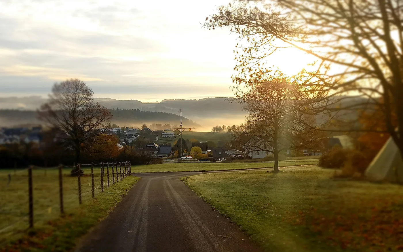 A short journey makes a weekly course genuinely easy to sustain