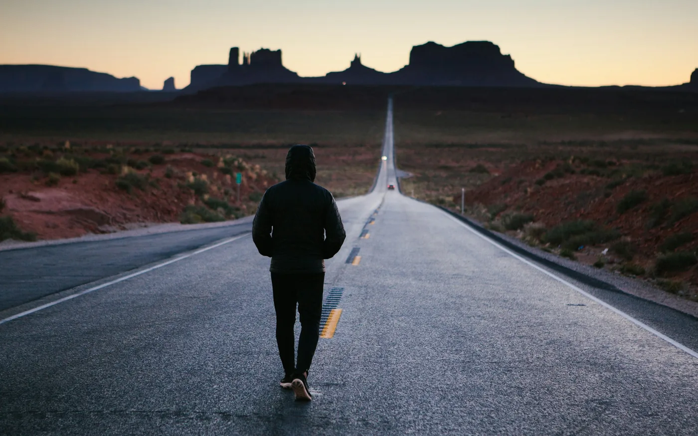 Returning to normal activity early is better supported than resting up