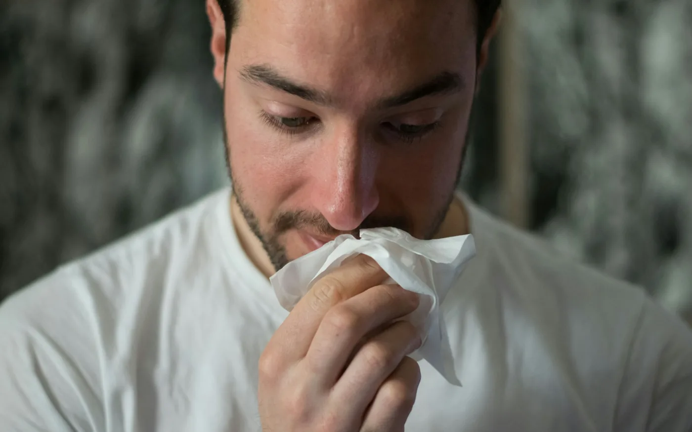 Sneezing, congestion and itchy eyes are the classic symptom cluster