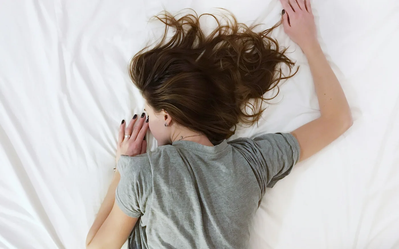 Waking with the neck locked to one side is common and usually short-lived