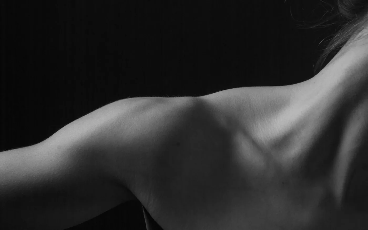 Neck and shoulder tension, a frequent driver of tension-type headache