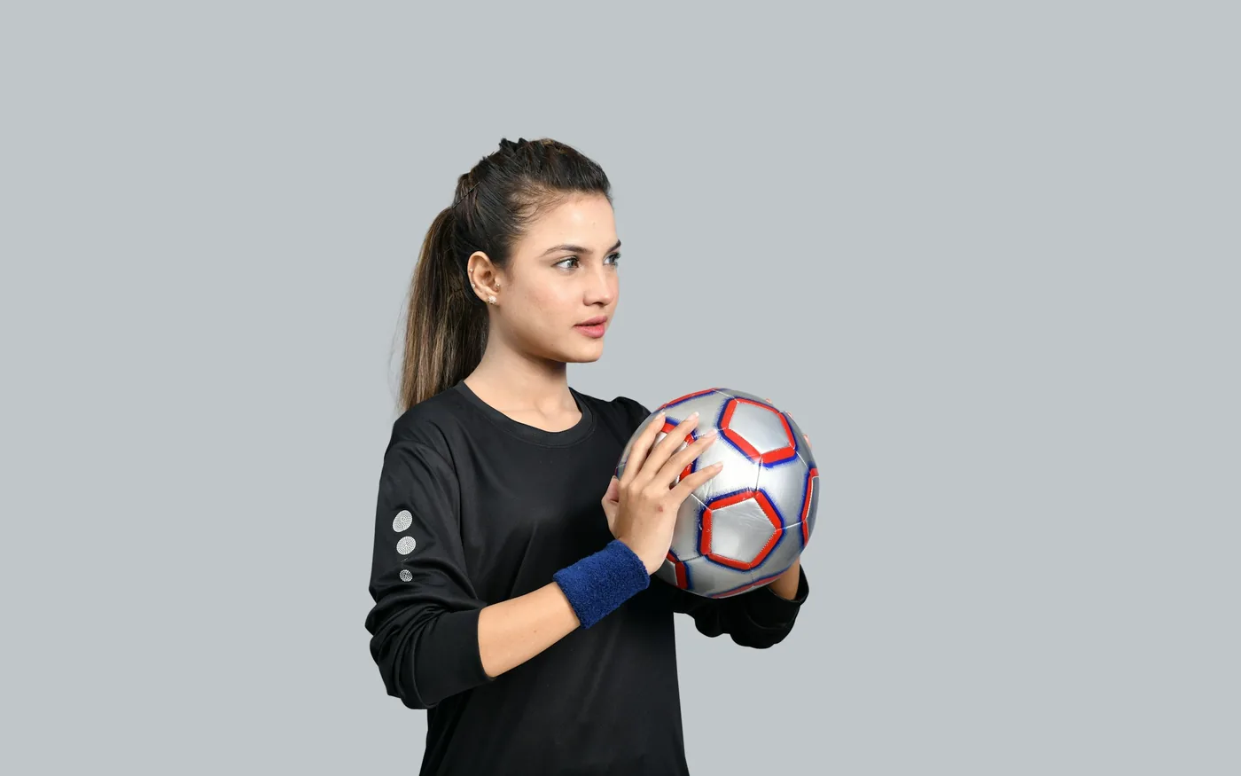 A thumb orthosis is one of the better supported first-line measures